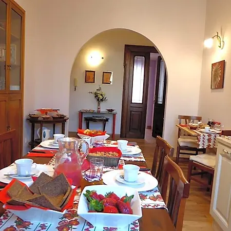 Da Nonna Vera לינה וארוחת בוקר 4*