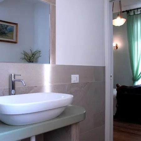 Da Nonna Vera Bed and Breakfast 4*